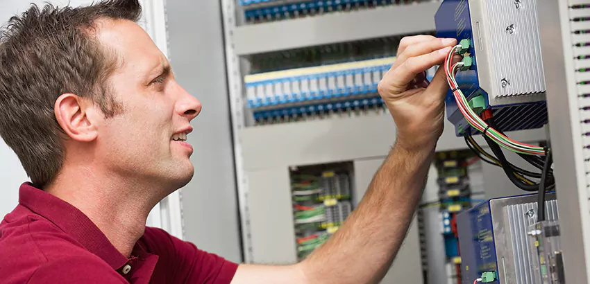 Offshore and Petroleum Facility Electrician in Spokane